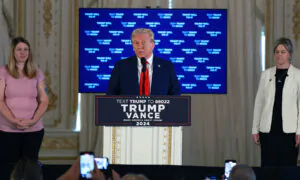 Trump Holds Press Conference at Mar-a-Lago; Harris Speaks From Ellipse; Steve Bannon Released