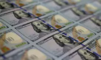 US Plans to Borrow $1.37 Trillion Over Next 6 Months | Business Matters (Oct. 29)