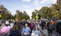 Harris Supporters Gather for Washington Rally A Week Before Election