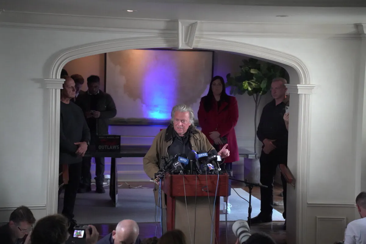 Steve Bannon, the former advisor to President Donald Trump, speaks to the press at a Manhattan hotel shortly after his release from prison on Oct. 29, 2024. (Oliver Mantyk/Epoch Times)