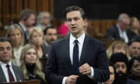 Poilievre Says Liberals ‘Morally Obliged’ to Keep Trudeau as Leader