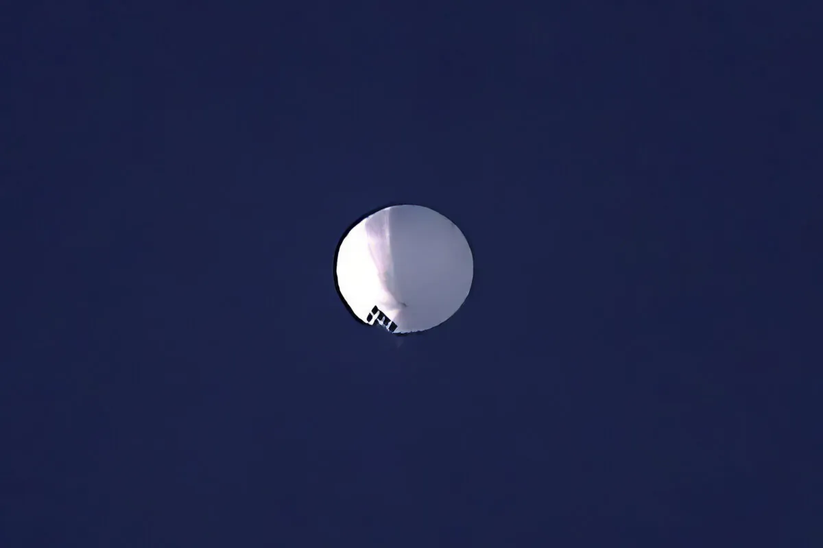 A high-altitude Chinese spy balloon floats over Billings, Mont., on Feb. 1, 2023. (Larry Mayer/The Billings Gazette via AP)