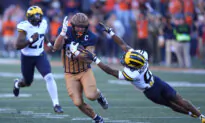 No. 22 Illinois Beats No. 24 Michigan 21–7 for Its First Win Over the Wolverines Since 2009