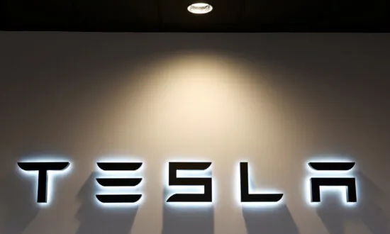 ‘Blade Runner 2049’ Producer Sues Tesla, Warner Bros Over AI Images