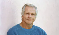 Ron Ely, TV’s Tarzan in 1960’s, Dies at 86: ‘There Was Something Truly Magical About Him’