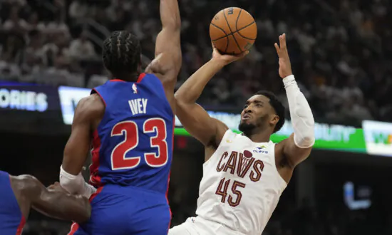 Mitchell, Wade Help Cavaliers Beat Pistons 113–101 in Bickerstaff’s Return to Cleveland