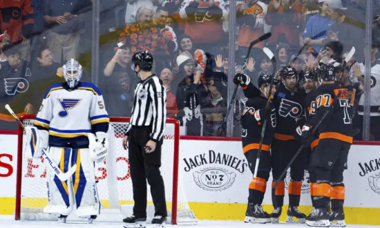 Bobby Brink Breaks Late Tie, Flyers Beat Blues 2–1 for 2nd Straight Victory