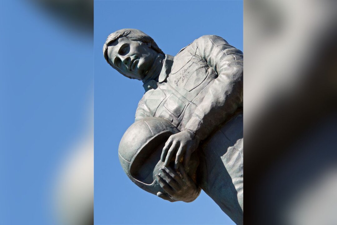 Bronze Statue of Gilles Villeneuve Stolen in Quebec