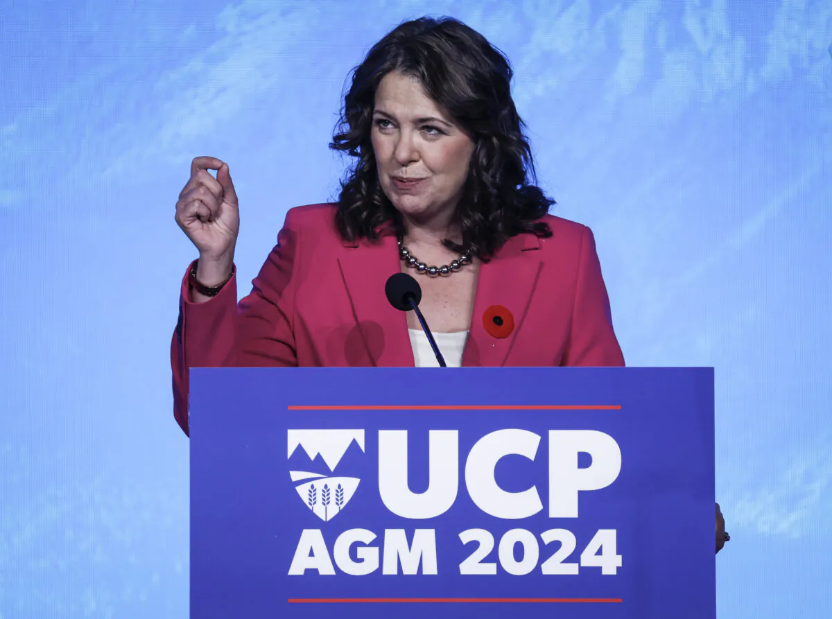 Alberta Premier Danielle Smith addresses UCP members at the party's annual meeting in Red Deer, Alta., on Nov. 2, 2024. (The Canadian Press/Jeff McIntosh)