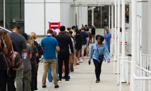 NTD Evening News (Nov. 2): More Than 70 Million Americans Voted Early; Trump Rallies in VA, Harris Hits NC