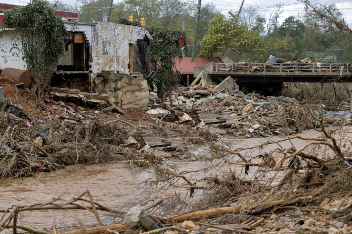 Some homes along the coast were severely damaged by Hurricane Helene. (TajdidProtik/Shutterstock)