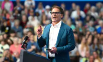 Mark Cuban Joins Talarico on Campaign Trail in Texas Senate Race