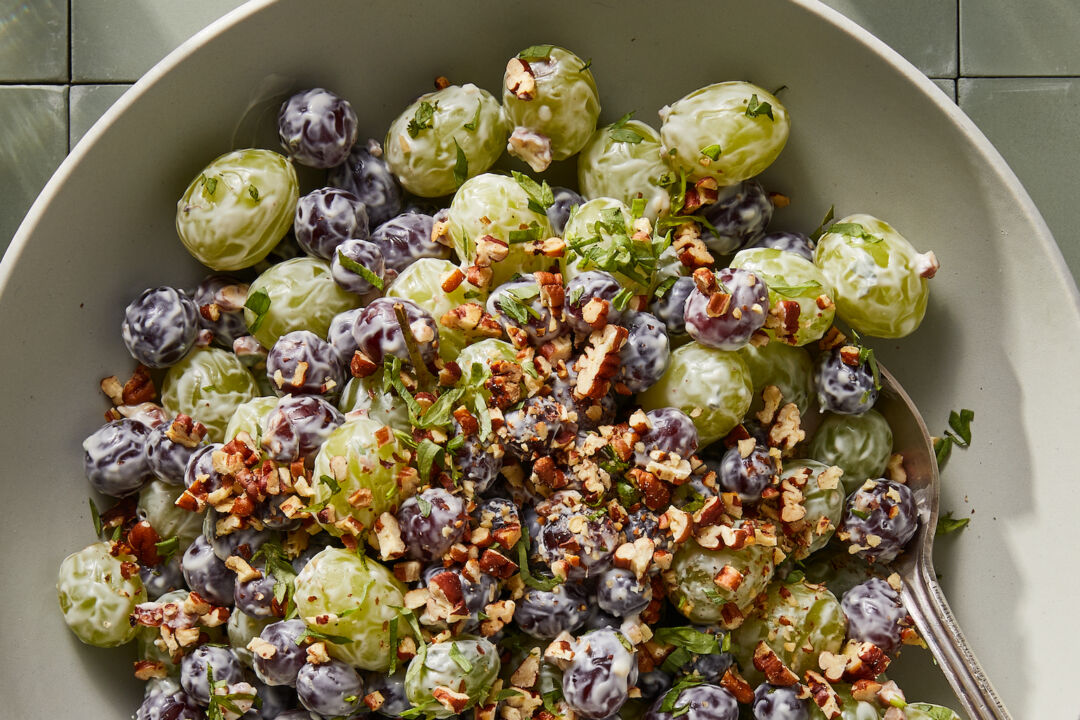 Creamy Grape Salad Will Disappear in Seconds This Thanksgiving