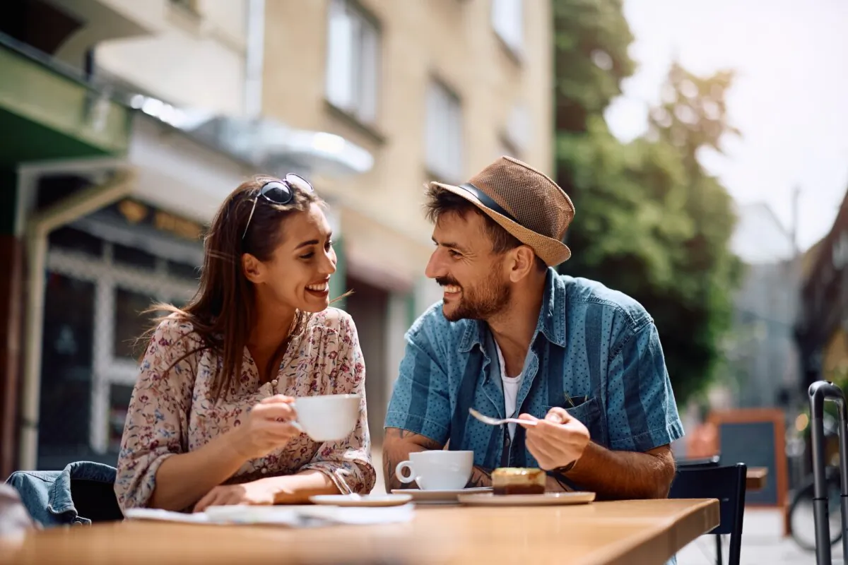 The best way for young men and women to find good partners is to cultivate worthy
goals and growth in their own lives. (Drazen Zigic/Shutterstock)