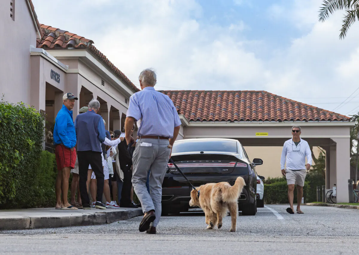 Voters take to the polls in Palm Beach, FL., on Nov. 5, 2024. (John Fredricks/The Epoch Times)