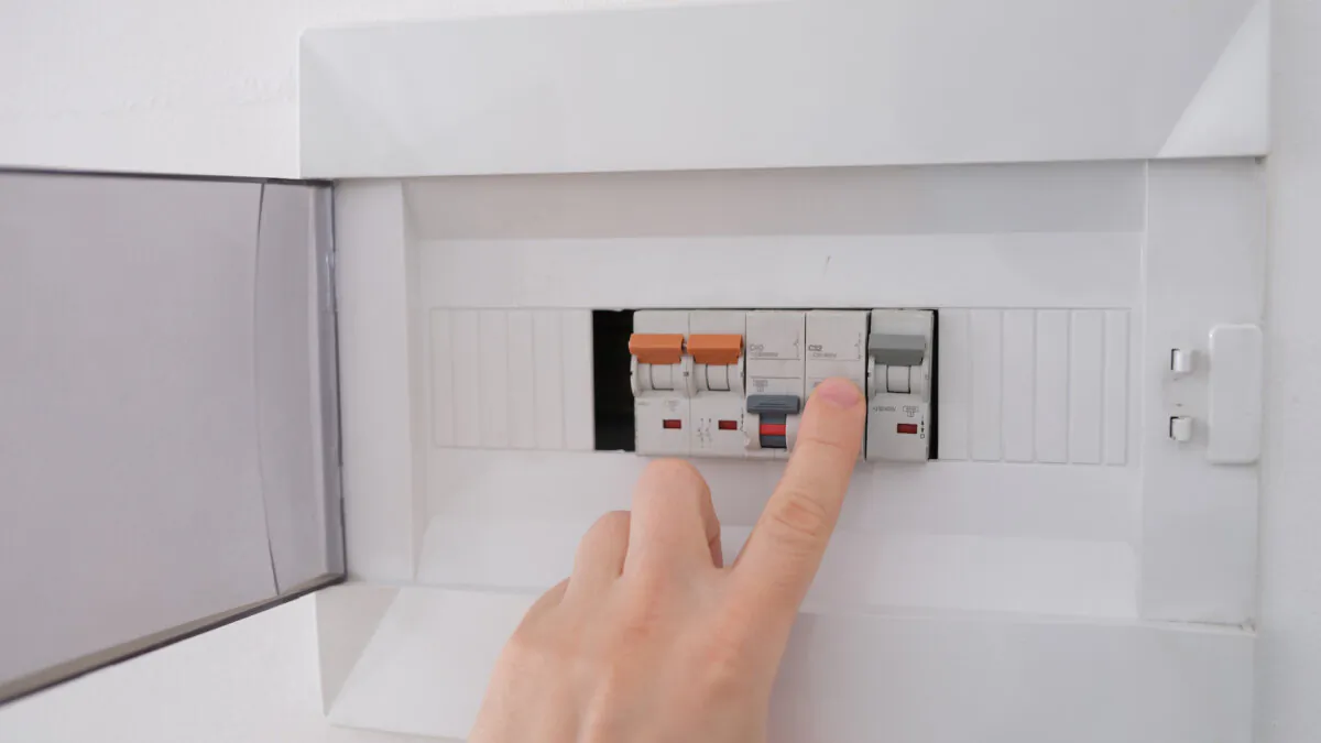 Most homes use circuit breakers to protect their homes. (H_Ko/Shutterstock)