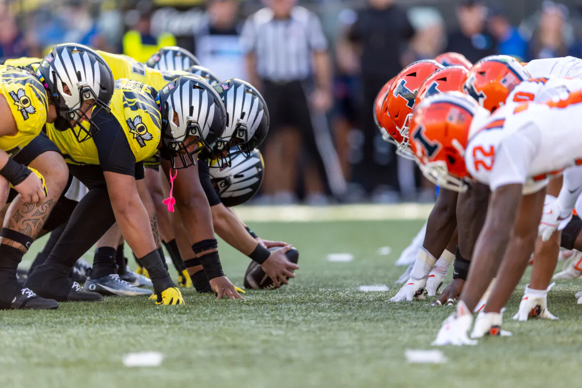 The line of scrimmage between the Oregon Ducks and the Illinois Fighting Illini during the first half at Autzen Stadium in Eugene, Ore., on Oct. 26, 2024. (Tom Hauck/Getty Images)