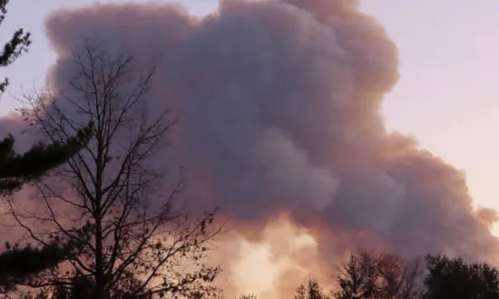 18-Year-Old NY Parks Worker Dies Fighting Wildfires; Air Quality Warnings Issued in NY, NJ