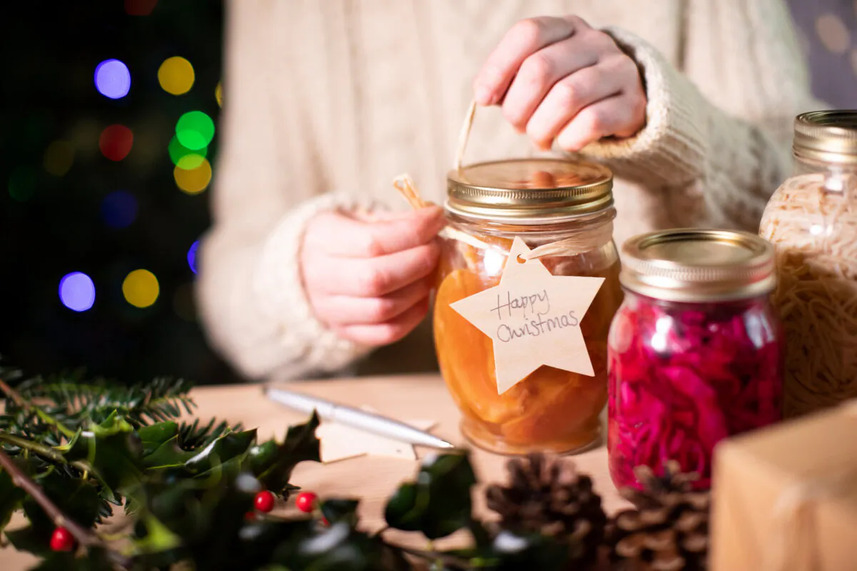 If you have a knack for baking or pickling, what you make could become the gift that all your friends will enjoy. (Daisy Daisy/Shutterstock)