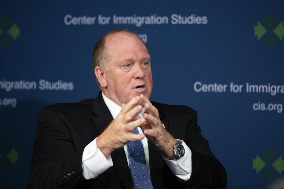 Trump Names Former ICE Director Thomas Homan as Border Czar | The Epoch ...