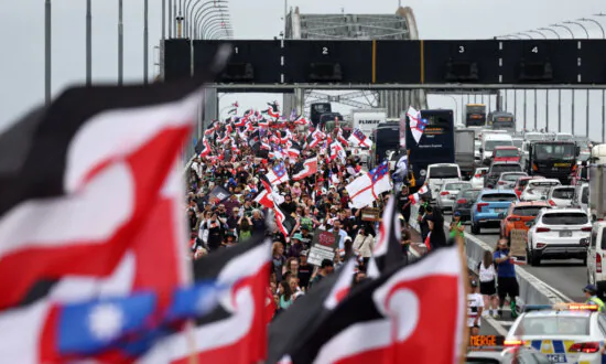 Major NZ Bridge Blocked In Protest Against Bill to Remove Unique Indigenous Rights