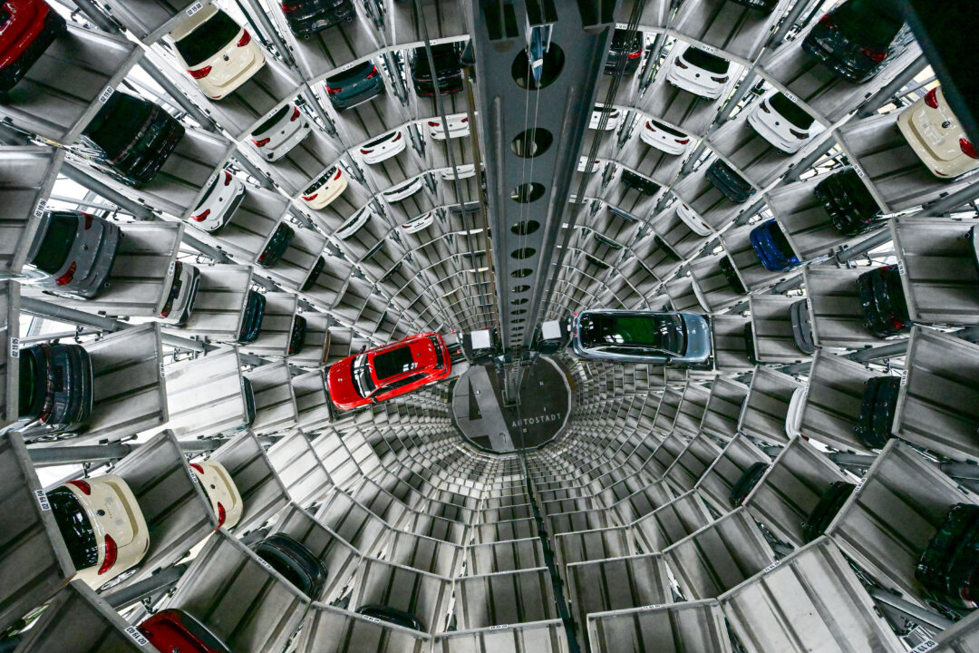 EU Automakers to Raise Gas-Powered Car Prices Due to Net Zero Fines