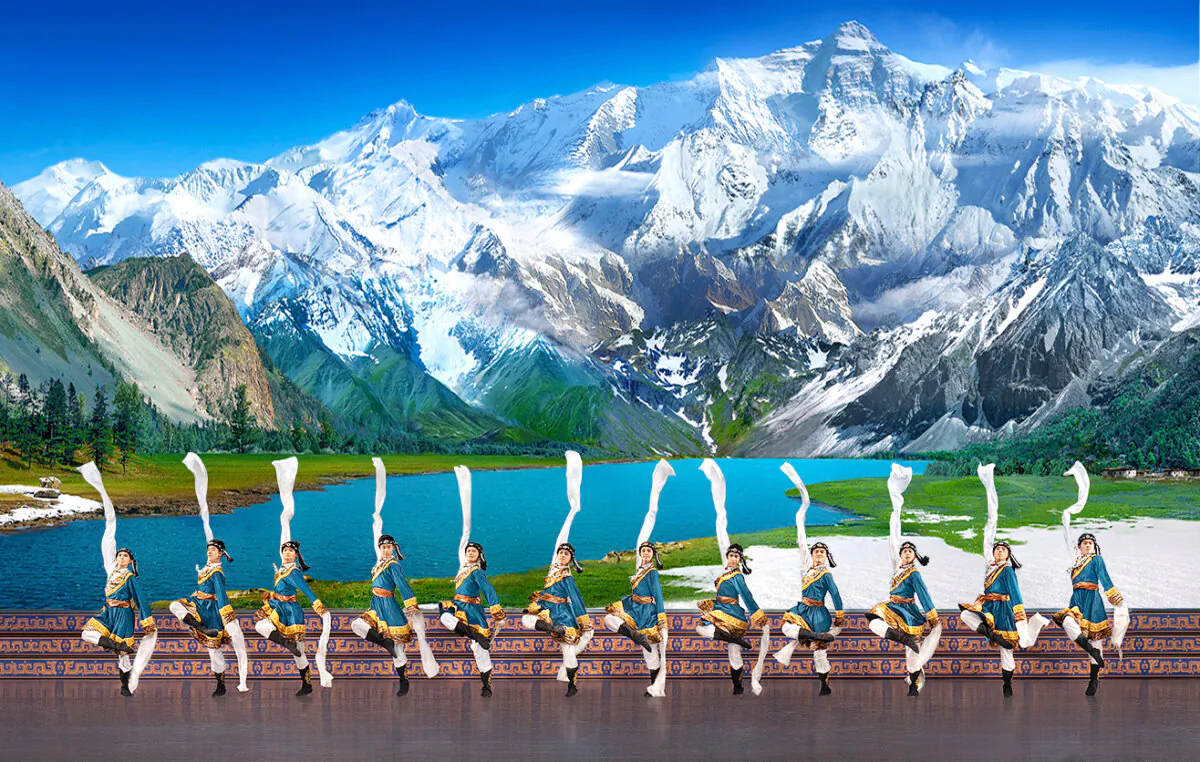 Shen Yun dancers on stage during a performance. (Courtesy of Shen Yun)
