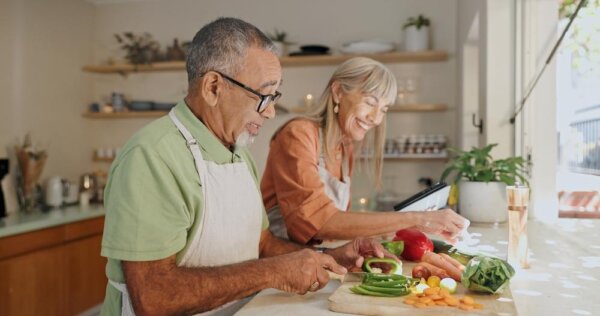 6 Essential Nutrients to Support Senior Health and Prevent Chronic Diseases