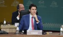 Trudeau Talking Trade With South American Leaders at APEC in Peru