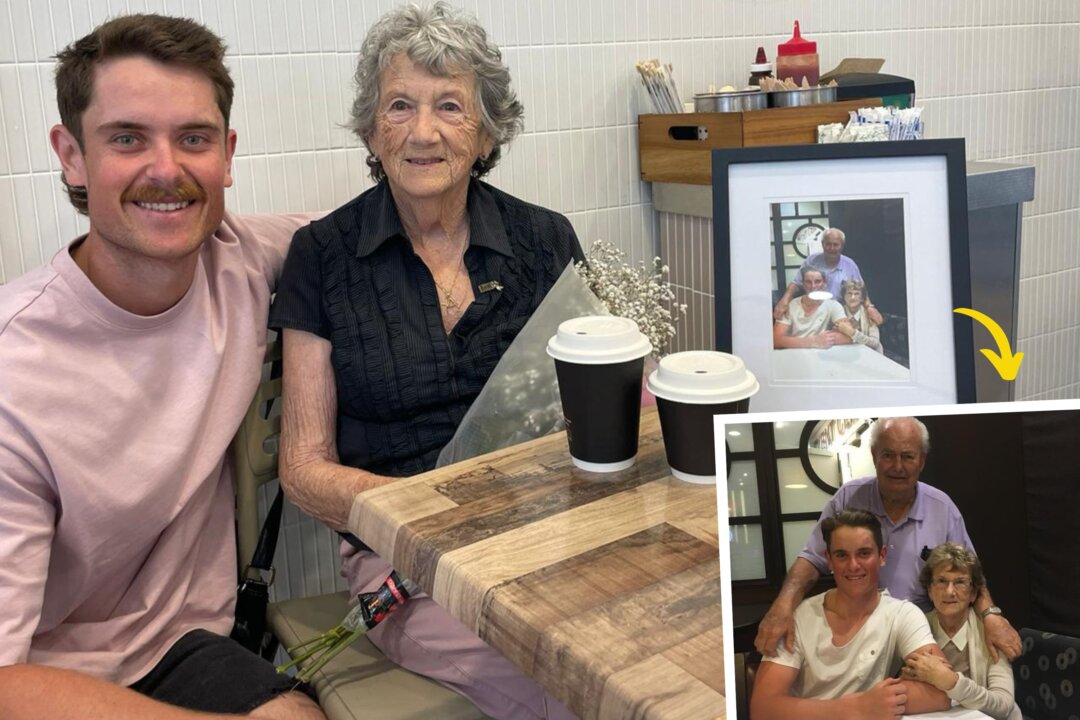 VIDEO Man Drives 12 Hours to Surprise His Grandma on Late Grandpa’s(01)