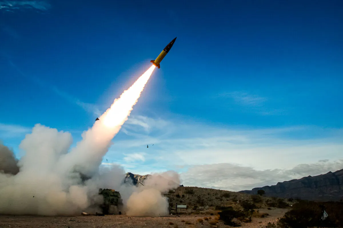 Soldiers from the 3rd Battalion, 321st Field Artillery Regiment of the 18th Field Artillery Brigade conduct live fire testing at White Sands Missile Range, N.M., on Dec. 14, 2021. (John Hamilton/U.S. Army via AP)