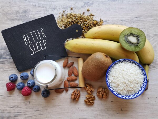 Melatonin and Nutrition: 2 Keys to Falling Asleep Easily