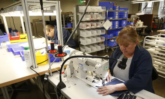 Businesses Stocking Up Due to Possible Tariff Hike | Business Matters (Nov. 20)