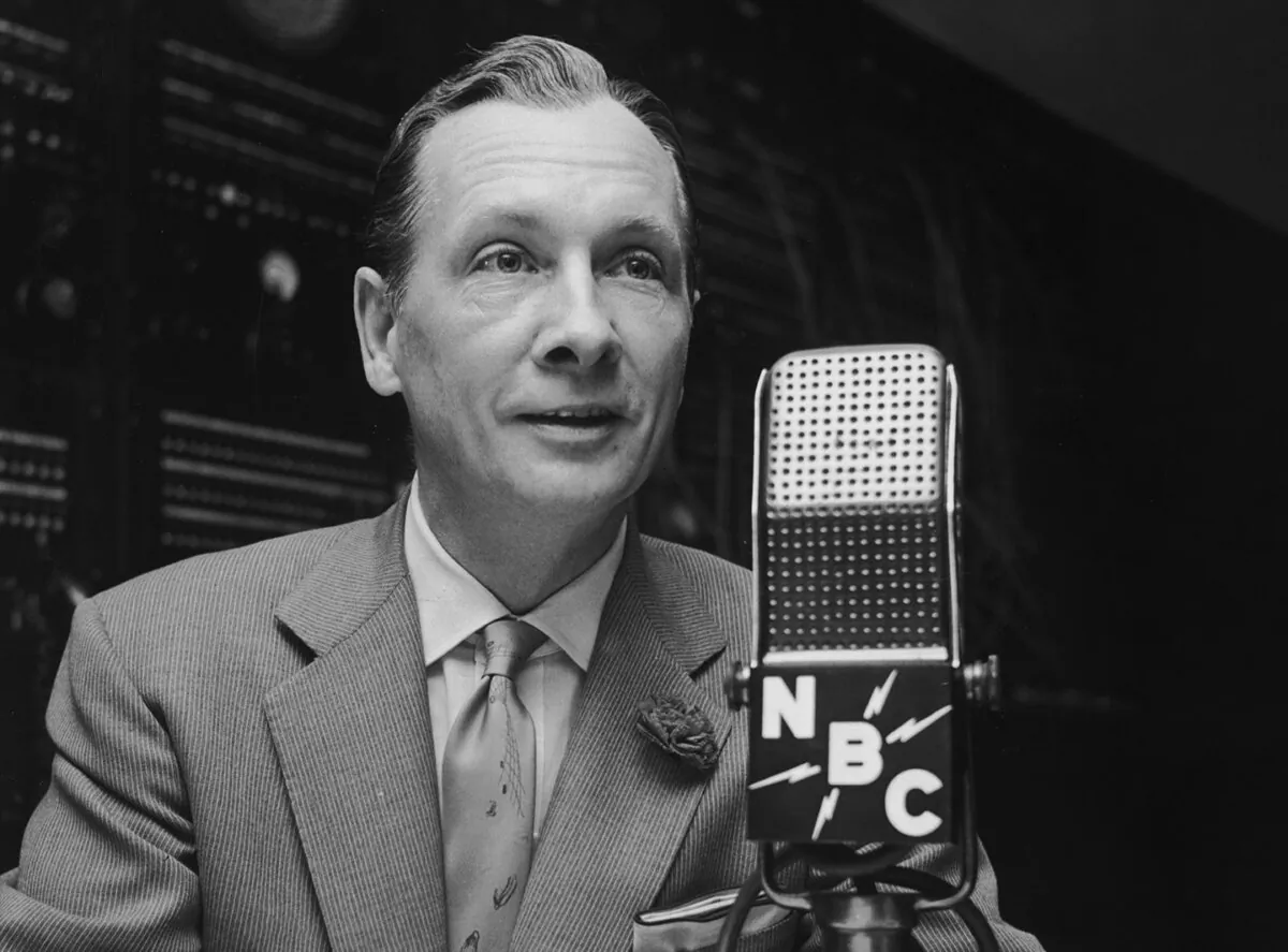 John Cameron Swayze took time out from “hop-scotching the world for headlines” on his nightly TV news “Caravan” to broadcast a section on NBC’s “Monitor” in 1955. (Hulton Archive/Getty Images)