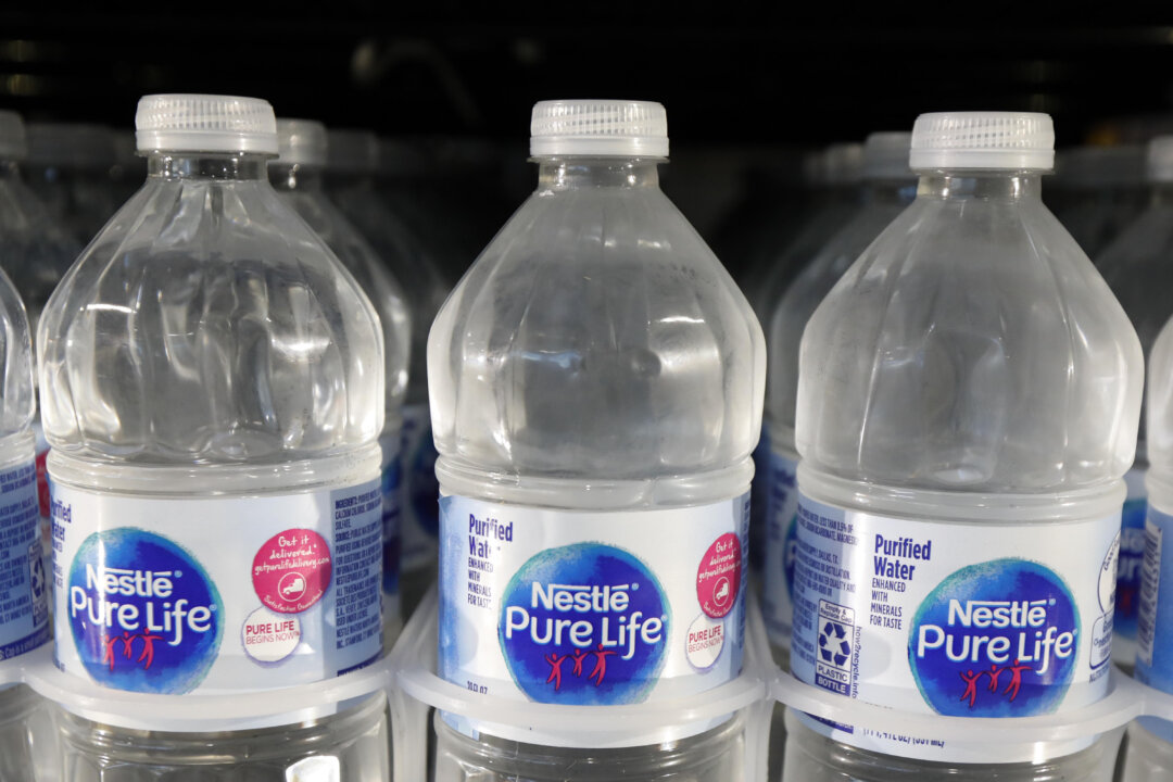 Canada’s Largest Water Bottling Company to Halt Operations in Ontario