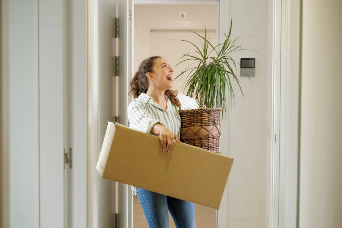 Buying a house was a long time dream for a woman who was in debt. (Ushuaia studio/Shutterstock)