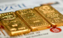 Global Economic Risks Spark Calls to Tie US Dollar to Gold Again