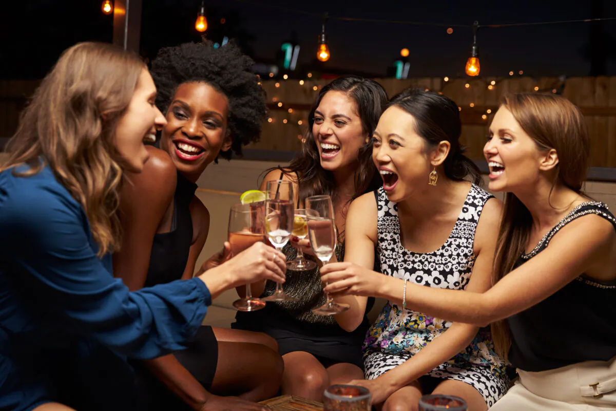 A cocktail party is all about the conversation—no alcohol required. (Monkey Business Images/Shutterstock)