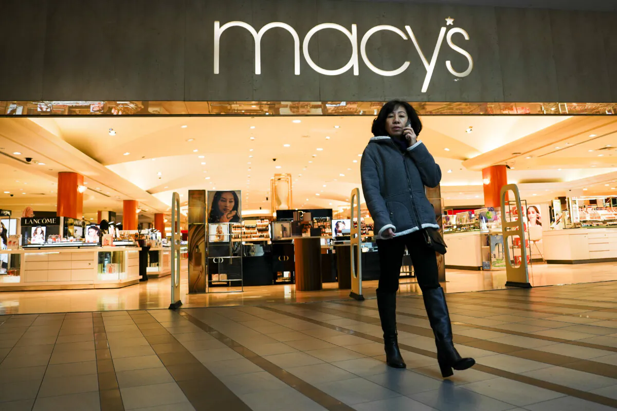 A Macy’s store in the Fashion Centre at Pentagon City shopping mall in Arlington, Va., on Jan 3, 2024. (Madalina Vasiliu/The Epoch Times)