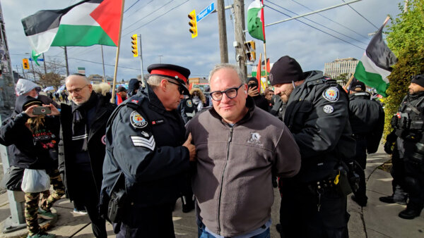 Rebel News's Ezra Levant Arrested While Covering Pro-Hamas Rally in Jewish Neighbourhood