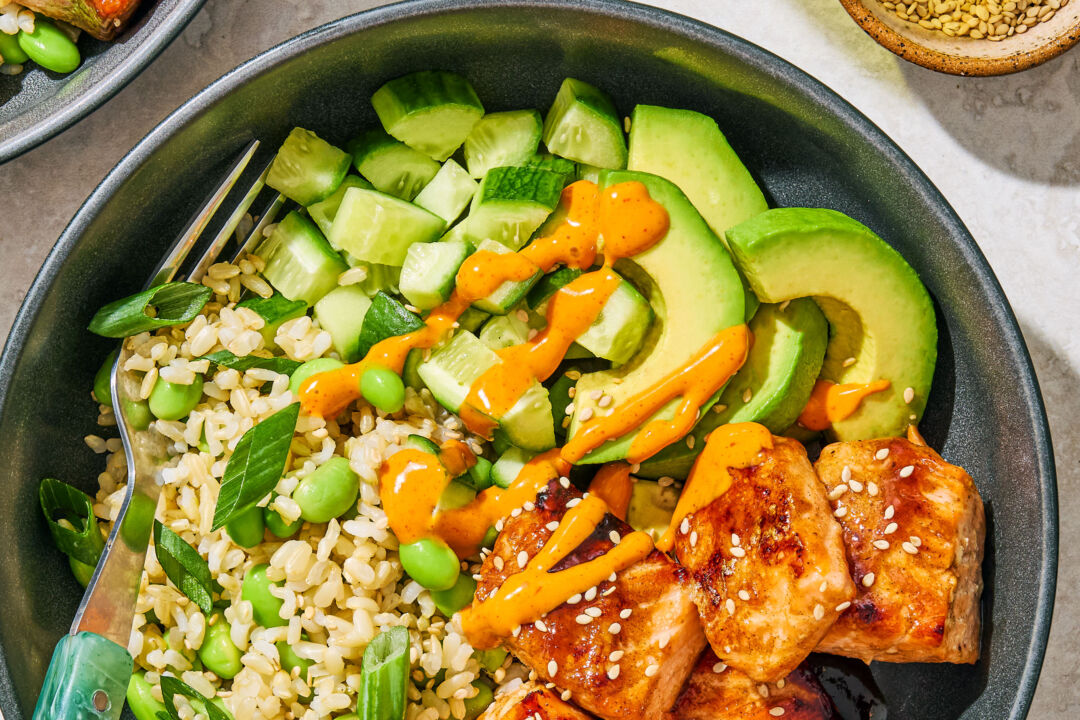 This Salmon Bowl Is Sweet and Crunchy