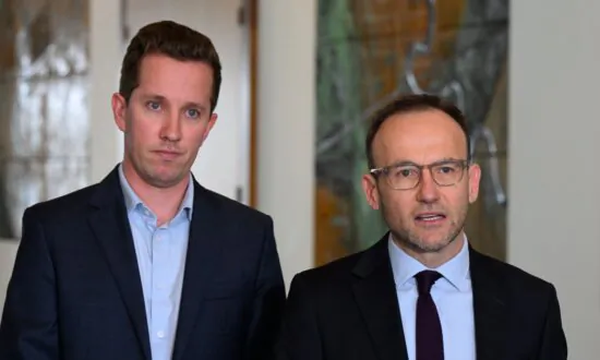 Labor Shoots Down Greens’ Proposal for Power-Sharing Negotiations