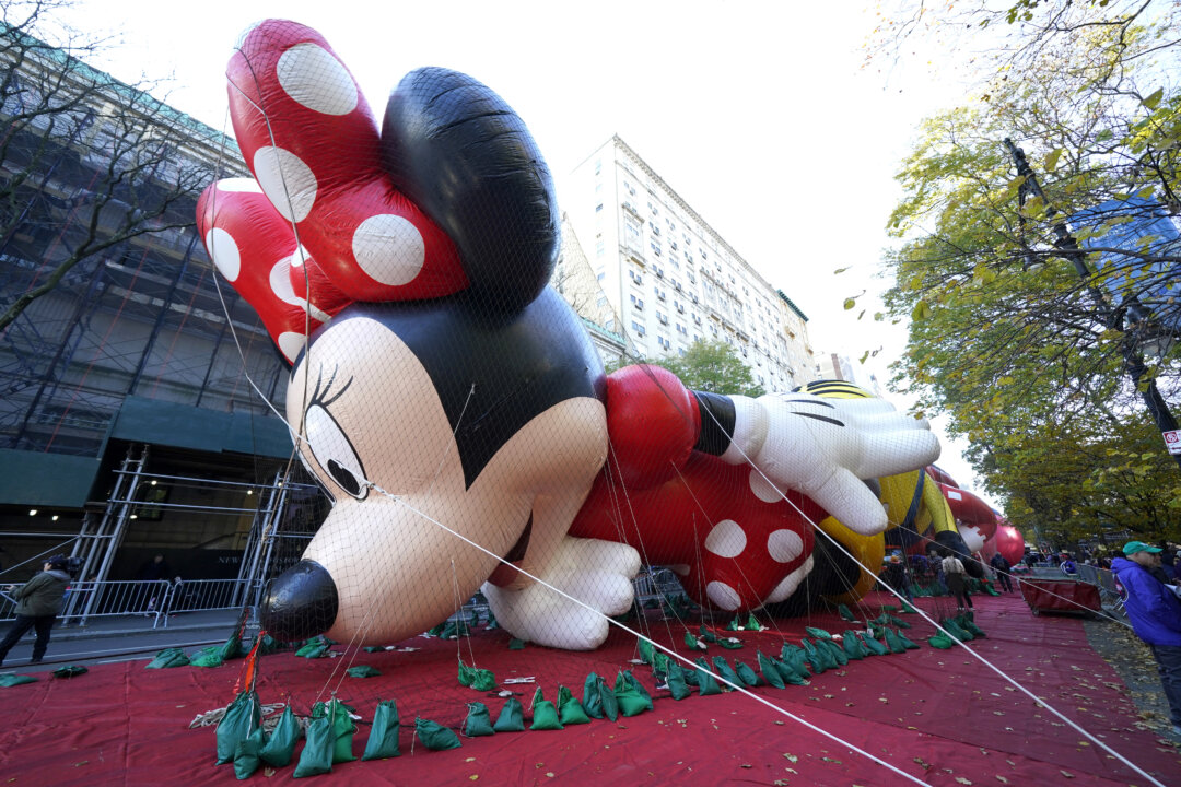 Macy’s Thanksgiving Day Parade Features New Float and Balloon Designs, Along With Old Fan Favorites