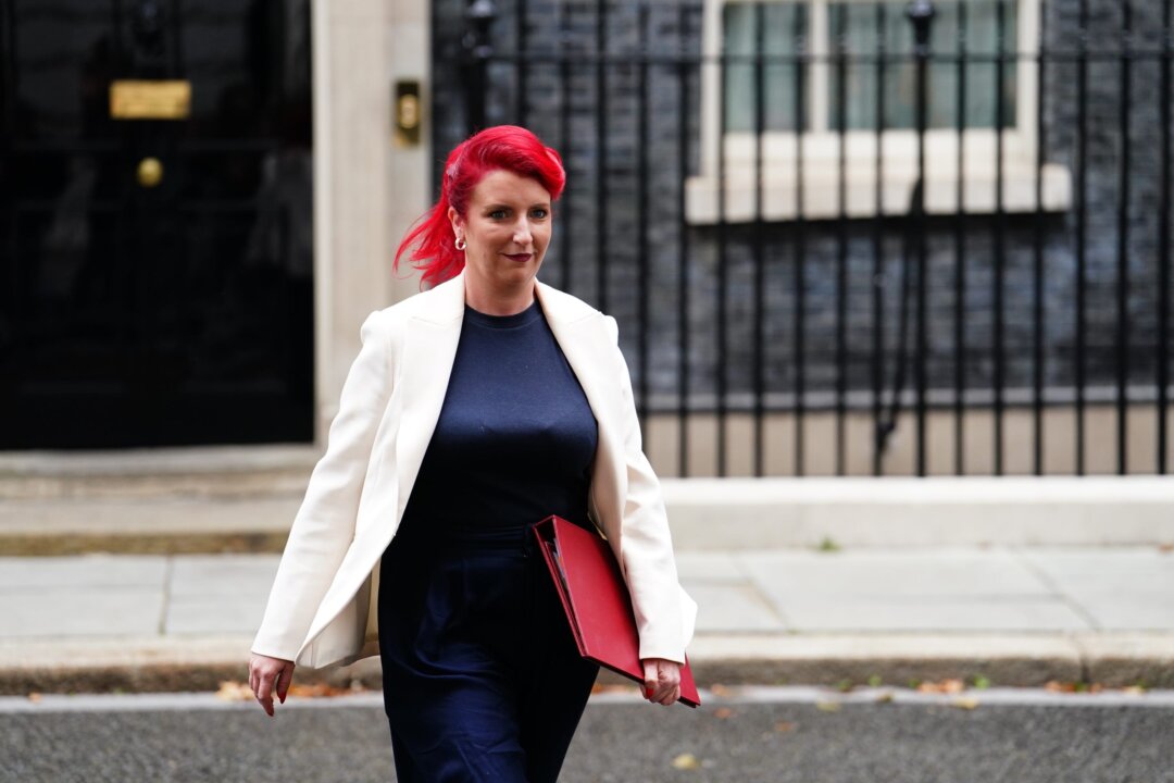 Louise Haigh Resigns as Transport Secretary After Guilty Plea Over Phone Incident