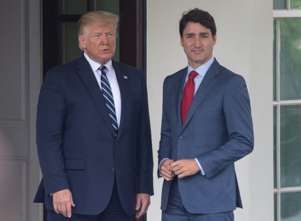 Trump and Trudeau next to each other