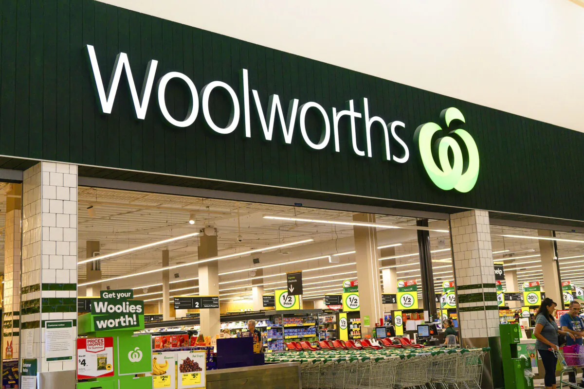 A Woolworths store in Perth, Australia on Jan. 24, 2024. (Wade Zhong/The Epoch Times)