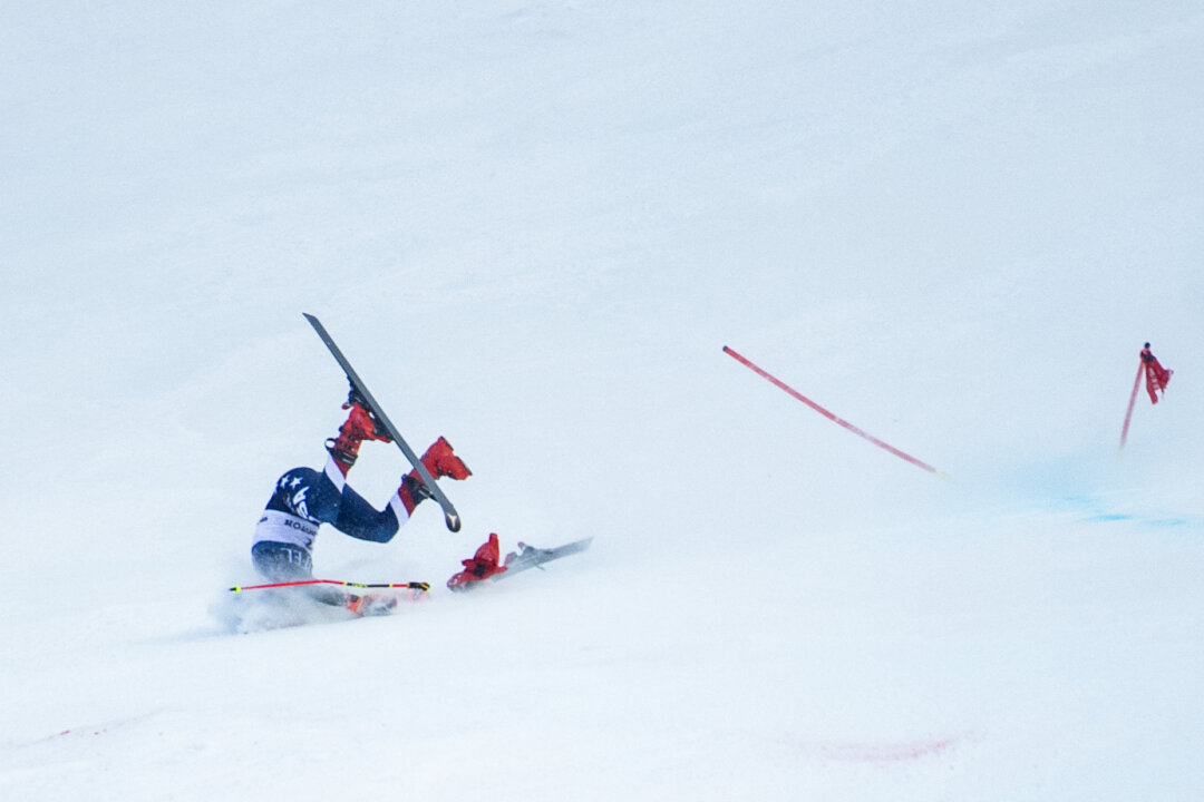 Mikaela Shiffrin Injured in Killington Slalom