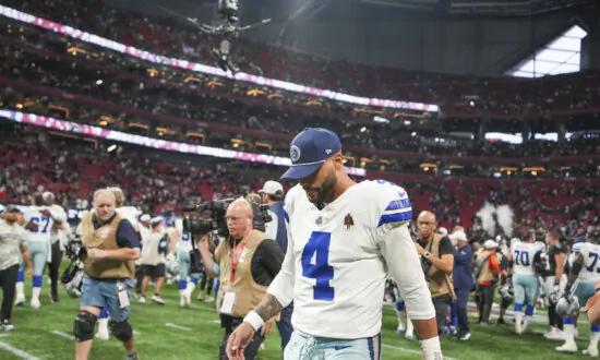 Dak Prescott Is Seeking Another Opinion Before Season-Ending Surgery on Hamstring, AP Source Says