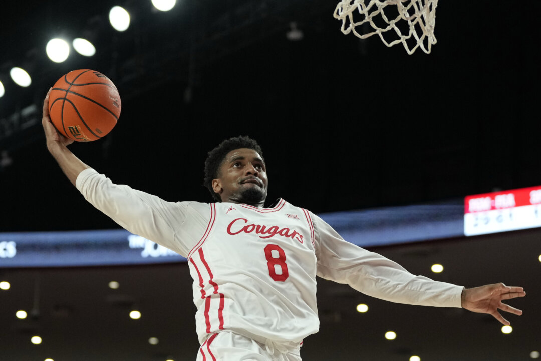 No. 8 Houston Routs Louisiana 91–45 to Rebound After Loss to No. 5 Auburn on Saturday