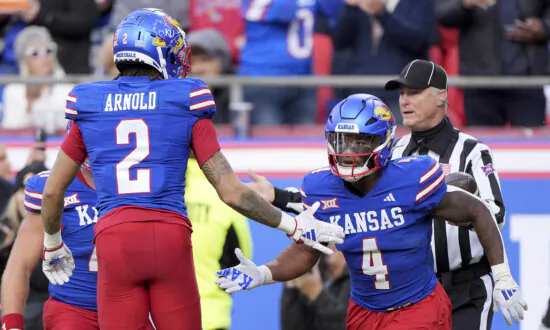 Devin Neal Scores 4 Times, Kansas Beats No. 16 Colorado 37–21 as Buffs’ Big 12 Title Hopes Take Hit